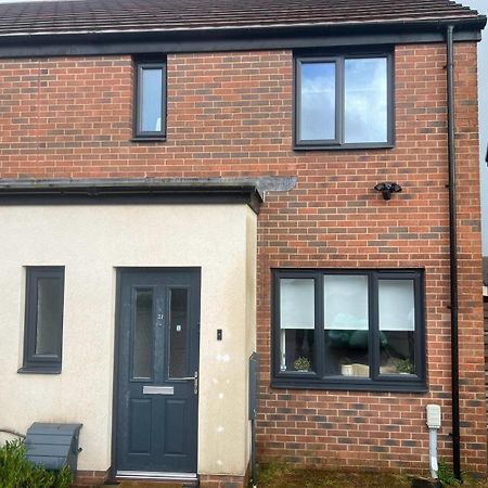 Village House St Mellons - Close To A48 And M4 Cardiff Esterno foto