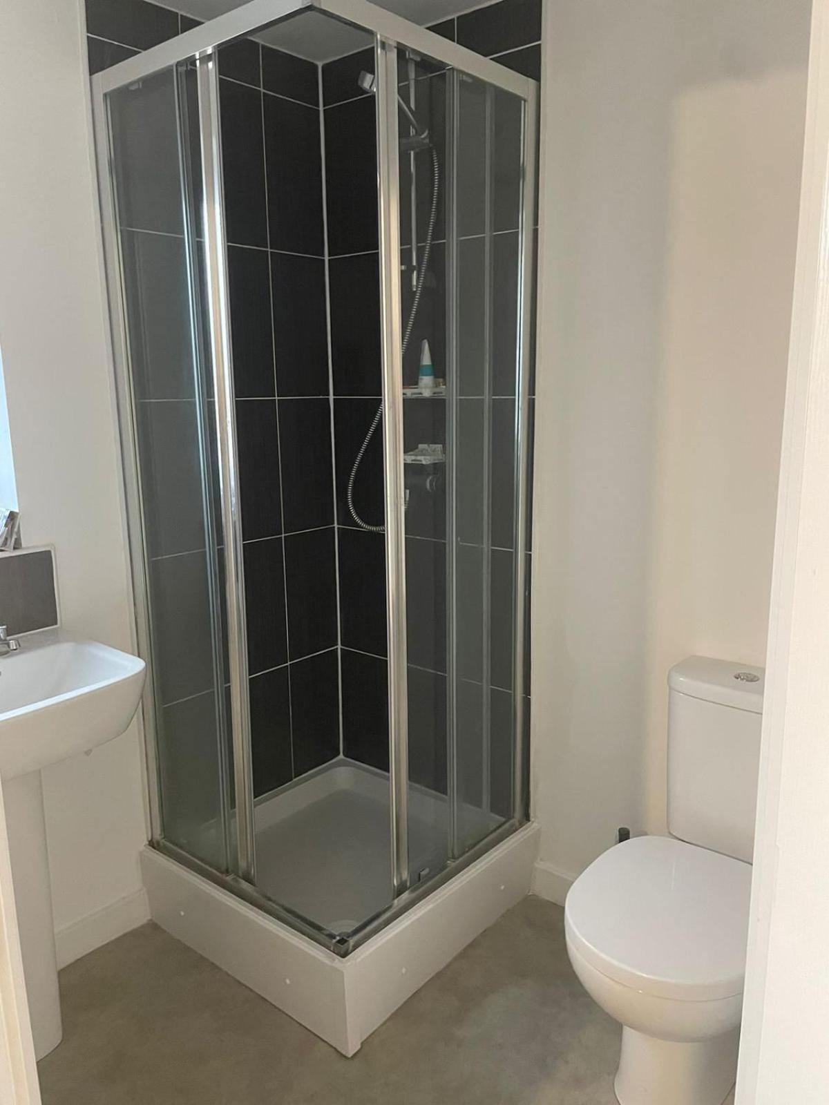 Village House St Mellons - Close To A48 And M4 Cardiff Esterno foto