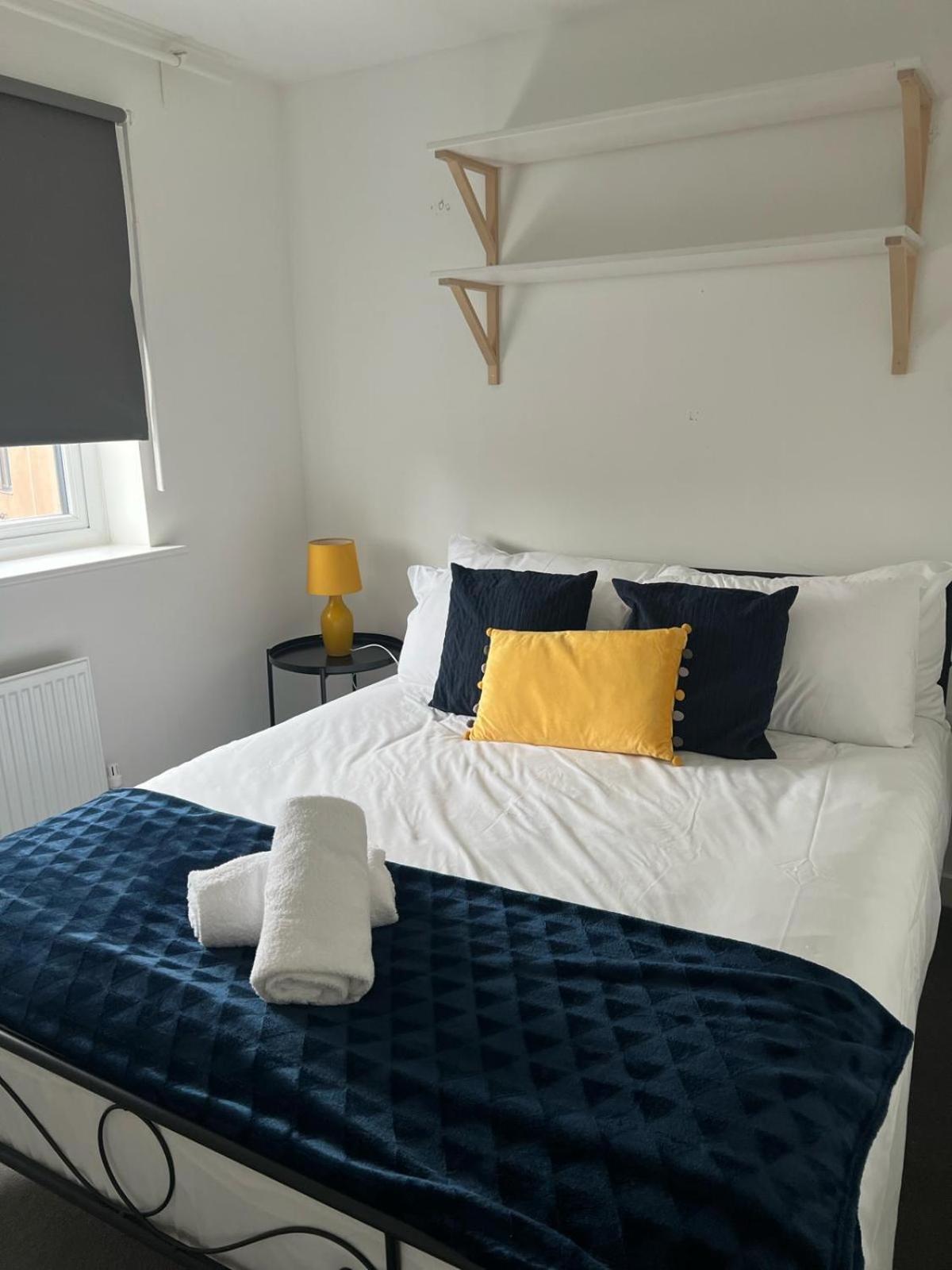 Village House St Mellons - Close To A48 And M4 Cardiff Esterno foto