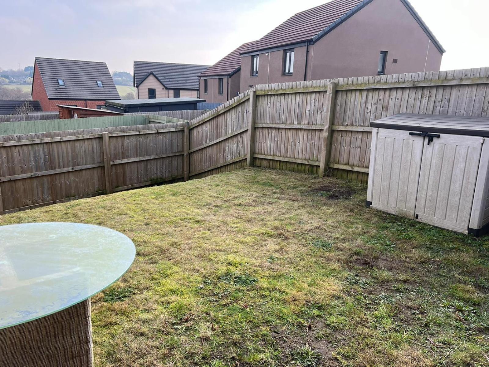Village House St Mellons - Close To A48 And M4 Cardiff Esterno foto